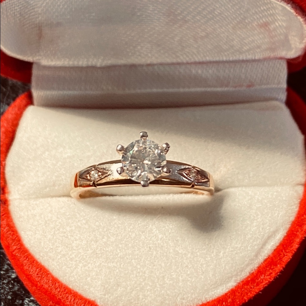 925 SS Vermeil and CZ Solitaire Ring 7 1/4